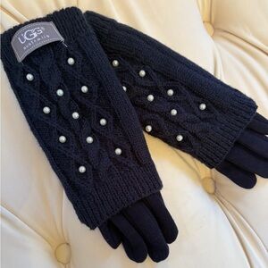 UGG Midnight Blue Women's Gloves with Pearl Details